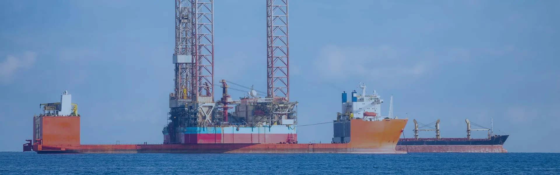 Platformă marină și offshore