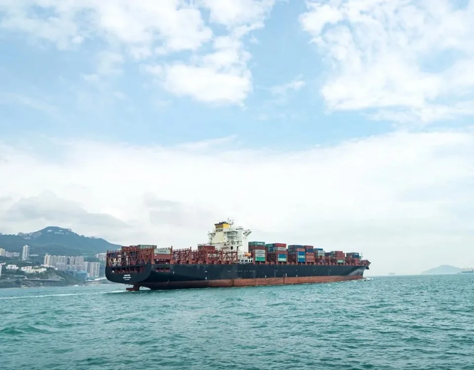 Navă de containere în Grecia